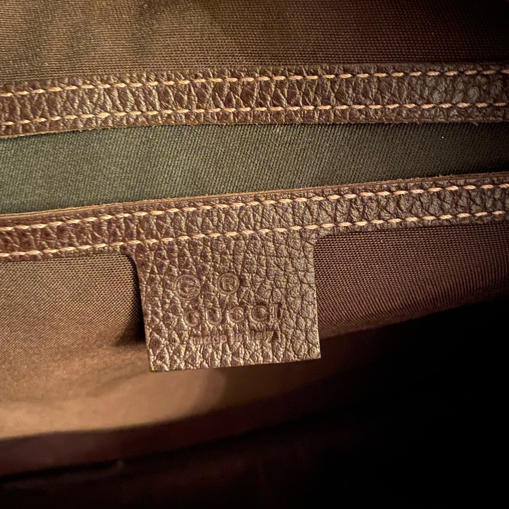Authentic Gucci Handbag. - Picture 6 of 6